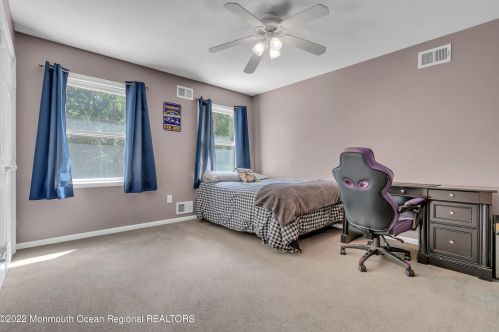 5 Dickens Ct, Jackson Twp NJ  08527-2844 exterior