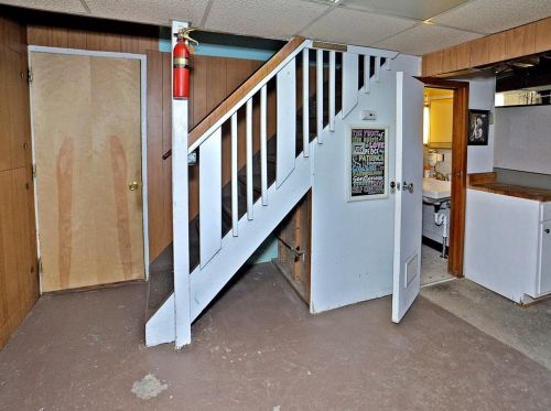 409 Beulah Rd, Pittsburgh PA 15235-4201 exterior