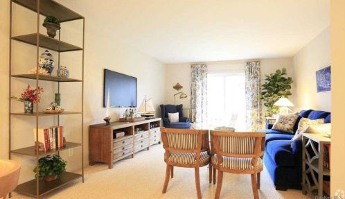 20 Commodore Ln, Babylon NY  11704-8204 exterior