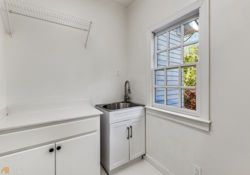 519 Ivy Pl, Atlanta GA 30342-4275 exterior