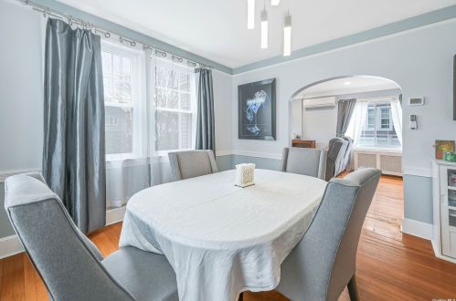 61 21 St, Huntington Station NY 11746-3259 exterior