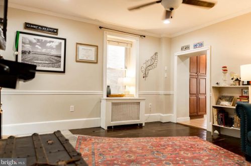 168 Fountain St, Philadelphia PA 19127-1923 exterior