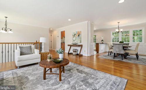 6527 Divine St, Mc Lean VA 22101-4623 exterior