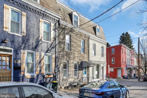 429 Pine St, Lancaster, PA 17603-3355