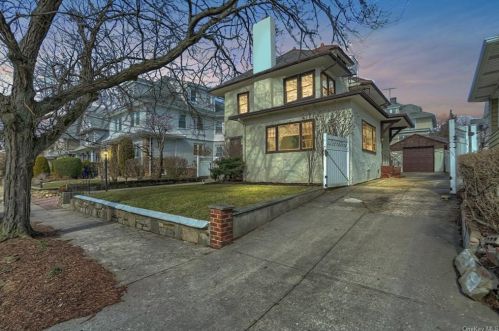 145 Wallace Ave, Mount Vernon, NY 10552-3222