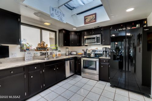 840 Placita Del Mirador, Tucson AZ  85718-1957 exterior