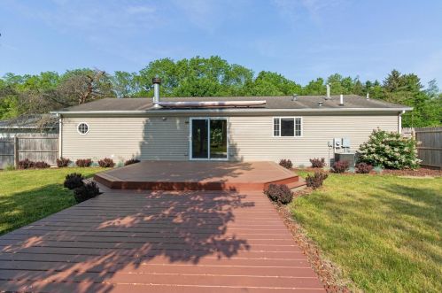 8649 12 St, Kalamazoo MI 49009-9085 exterior