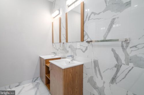 1605 18th St, Philadelphia PA  19145-1402 exterior