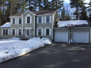 24 Pekoe Dr, Concord NH  03301-8652 exterior