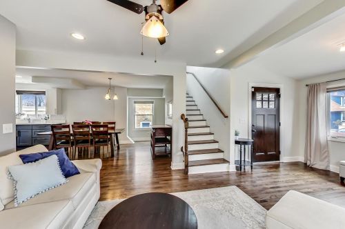 4316 Moody Ave, Chicago IL 60638-3545 exterior