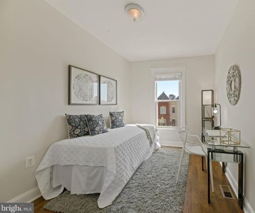 1204 I St, Washington DC 20003-4110 exterior