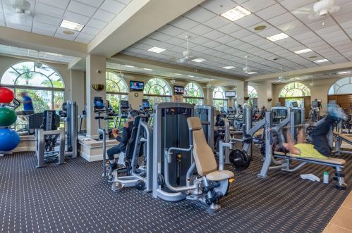 2862 Aviamar Cir, Naples FL 34114-9564 exterior