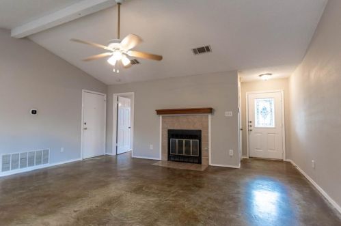 12909 Campos Dr, Austin TX  78727-7041 exterior