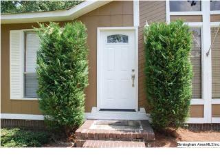 2223 Mtn Vw Rd, Birmingham AL  35210-4405 exterior