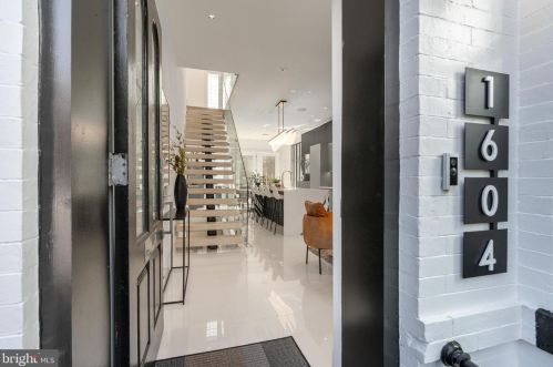 1604 13th St, Washington DC 20009-4303 exterior