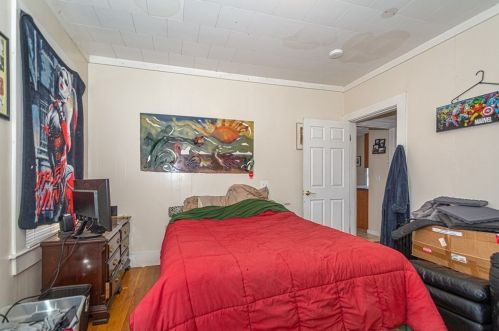 327 Middlesex St, North Andover MA 01845-3438 exterior