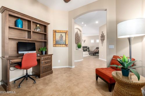 5255 Estevan Rd, Phoenix AZ 85054-7116 exterior