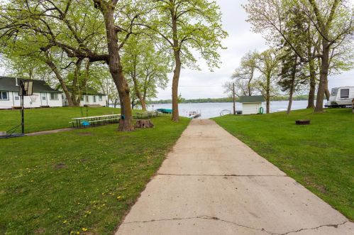 21228 Ferry Ln, Osakis, MN 56360-4853