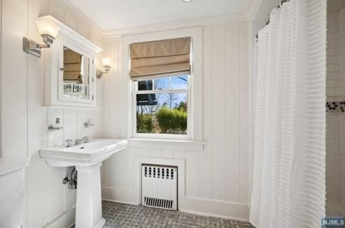 264 Upper Mtn Ave, Montclair NJ 07043-1417 exterior