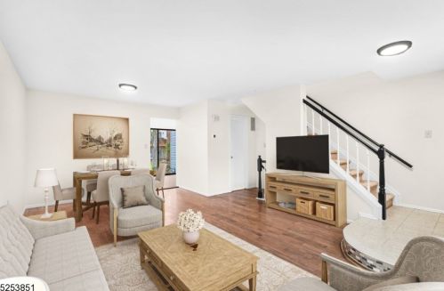 42 Duck Hawk Ct, Hackettstown NJ  07840-3309 exterior