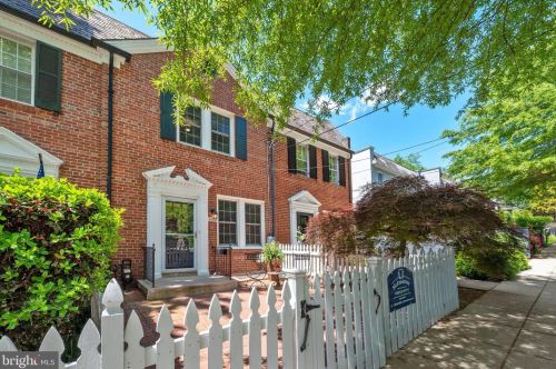 5102 Fulton St, Washington DC  20016-3449 exterior