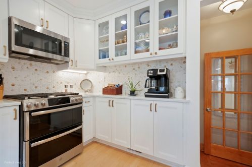 2520 13 Ave, Broadview IL 60153-1407 exterior