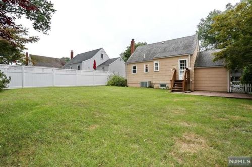 61 Birch Rd, Dumont NJ 07628-2010 exterior