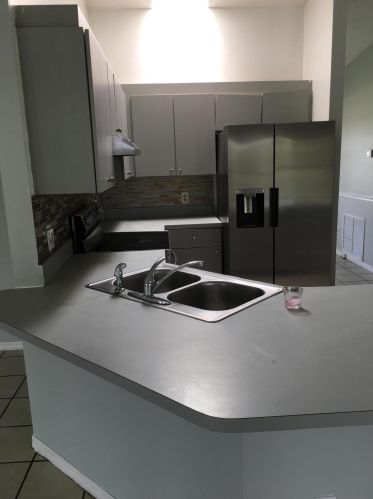 2437 Monterrey Ln, Fort Pierce FL 34953-2032 exterior