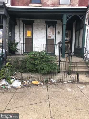 704 42 St, Philadelphia PA 19104-4442 exterior