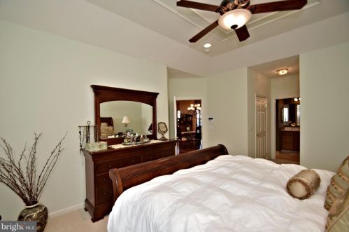 45 Villa Dr, Warminster PA 18974-3780 exterior