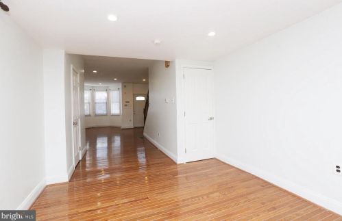 2421 Christian St, Philadelphia PA  19146-2405 exterior