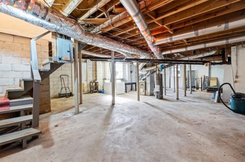 1331 Briarwood Dr, Atlanta GA 30306-2509 exterior