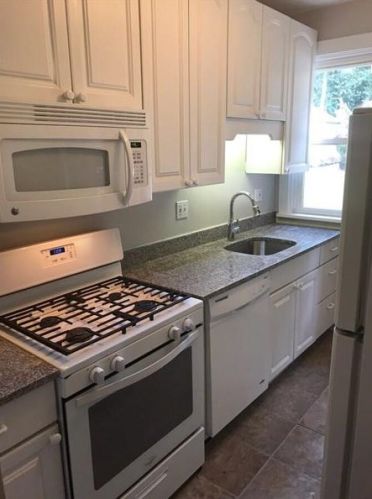 5701 Pocusset St, Pittsburgh PA 15217-2218 exterior