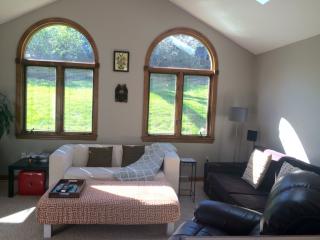 126 Rae Ave, Pittsburgh PA  15228-1229 exterior