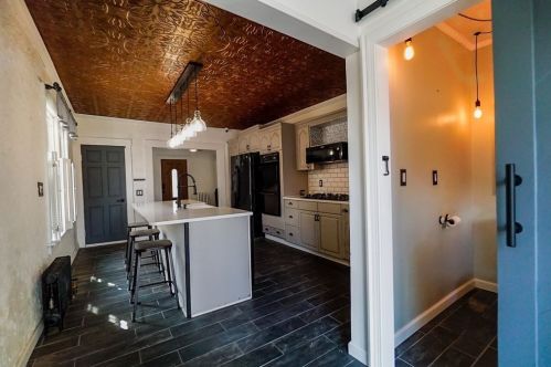 35 Dwight Rd, Springfield, MA 01108-3403