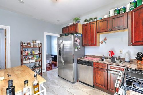 390 Hope St, Providence, RI 02906-1638