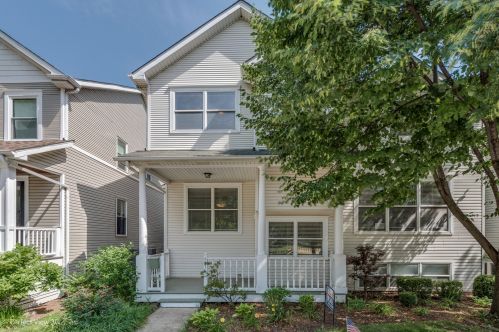 4516 Berteau Ave, Chicago, IL 60641-1908