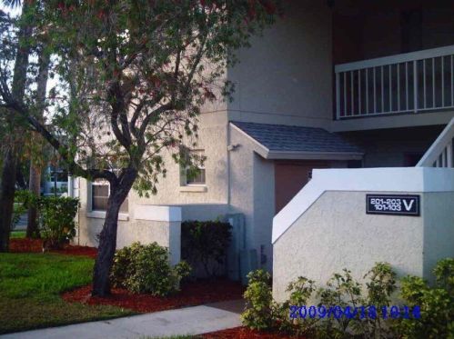 1503 Royal Green Cir, Fort Pierce, FL 34952-7625