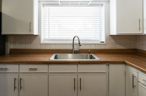 6345 Eddy St, Chicago IL 60641-3246 exterior