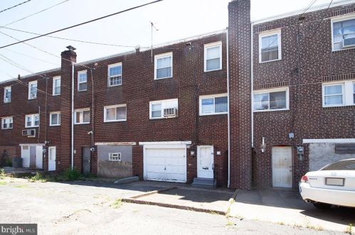 476 Randolph St, Camden NJ 08105-2721 exterior