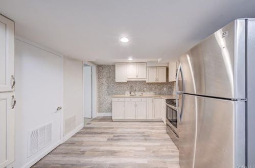 16 Laddie Rd, Middletown NY 10941-1708 exterior