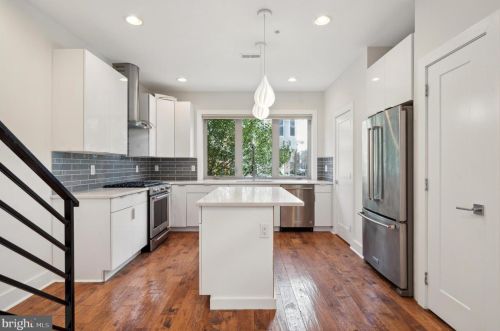 1214 17 St, Philadelphia PA 19132-3929 exterior