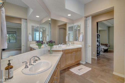 3014 50th St, Phoenix AZ 85008-4239 exterior