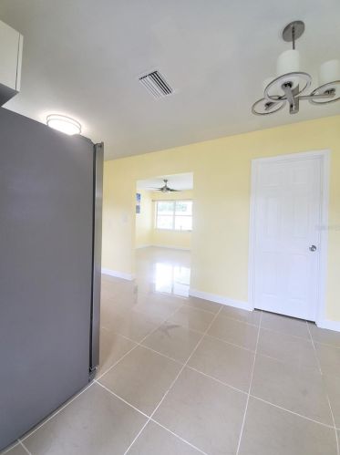 1735 Comanche Ave, Tampa FL 33634-5043 exterior