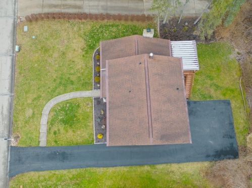 3860 Henley Dr, Pittsburgh, PA 15235-5041