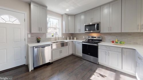 4407 Foote St, Washington DC 20019-4728 exterior