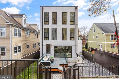 5416 Nevada Ave, Washington DC  20015-1728 exterior