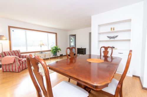 8733 Spruce Rd, Milwaukee WI 53217-1520 exterior