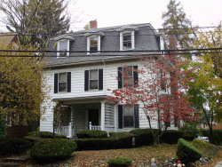39 Woodward St, Newton, MA 02461-1536
