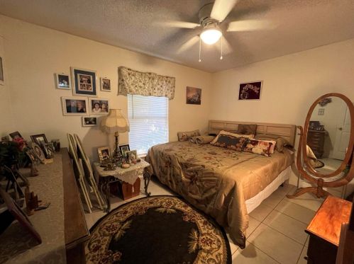 1231 Byron St, Fort Pierce FL 34983-2507 exterior